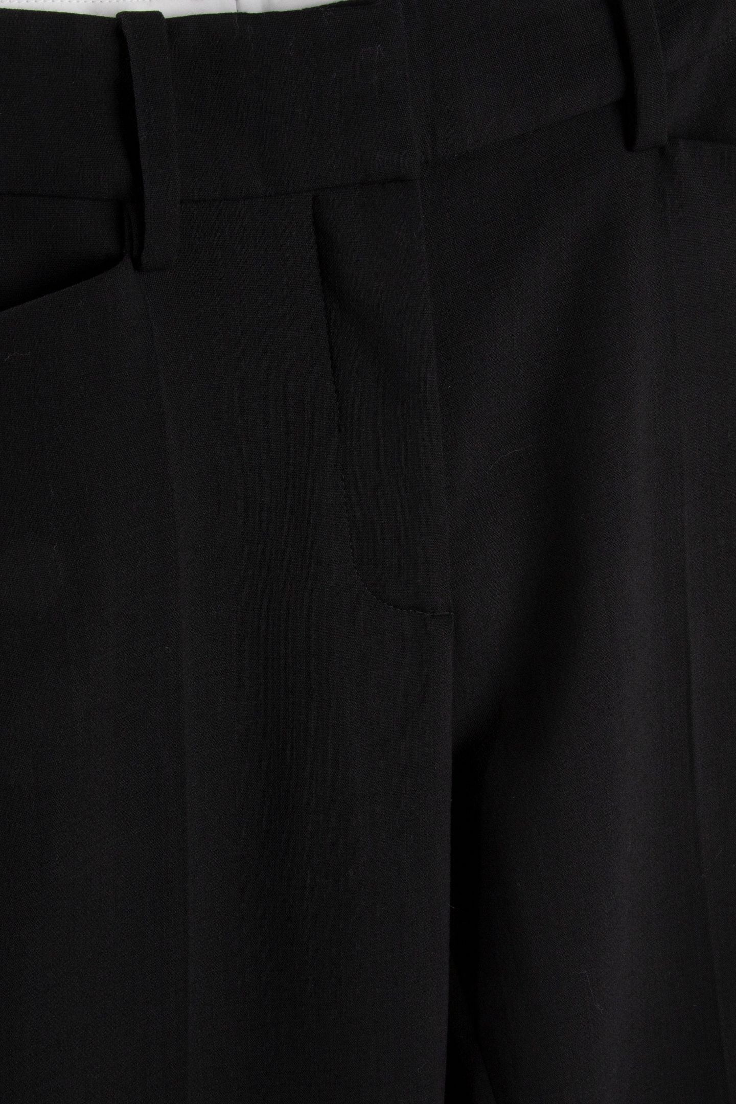 ENID KICKFLARE TAILORED BLACK 4