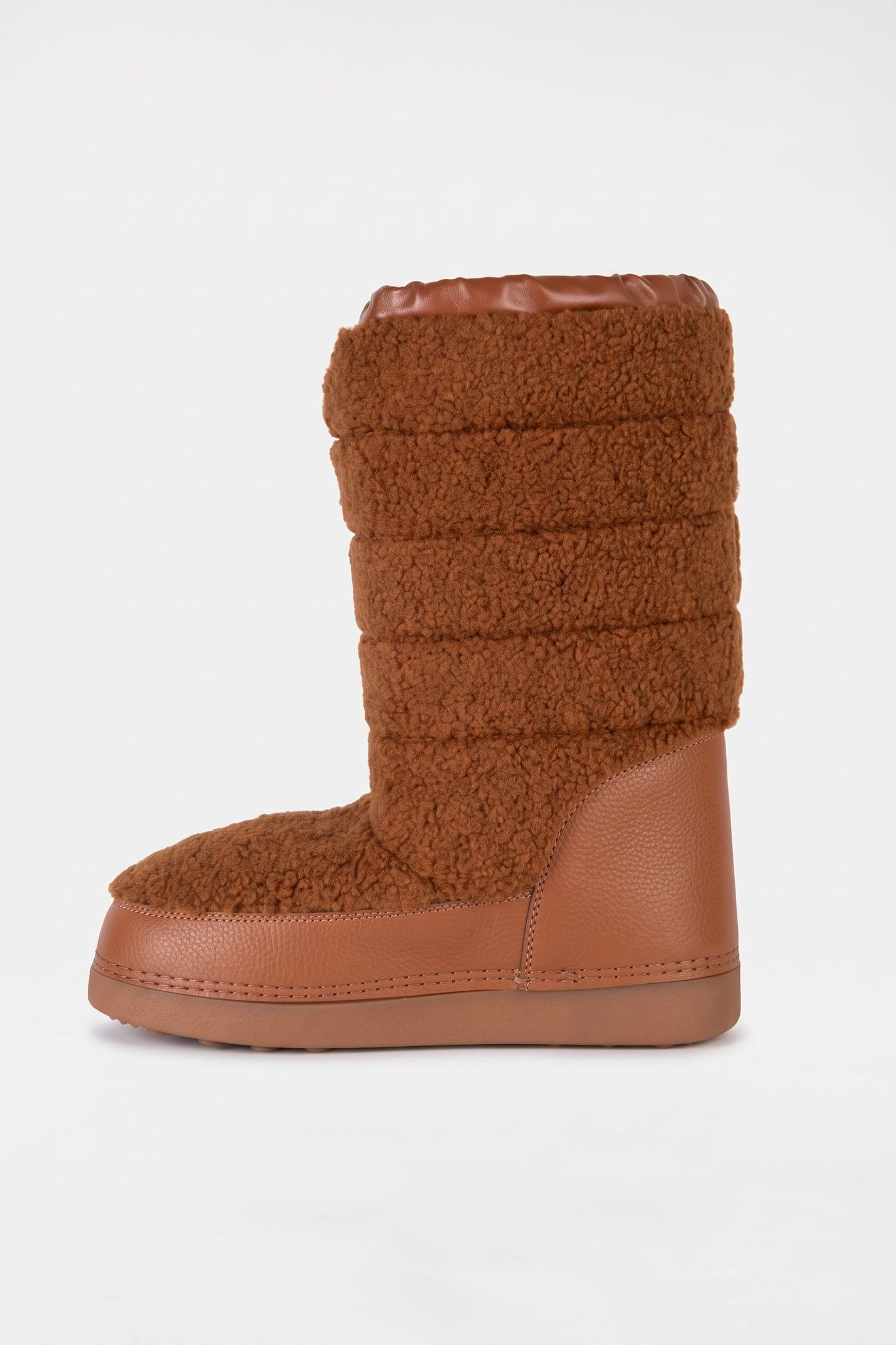 SNOW BOOTS IN SOFT QUILTED FABRIC RED 2