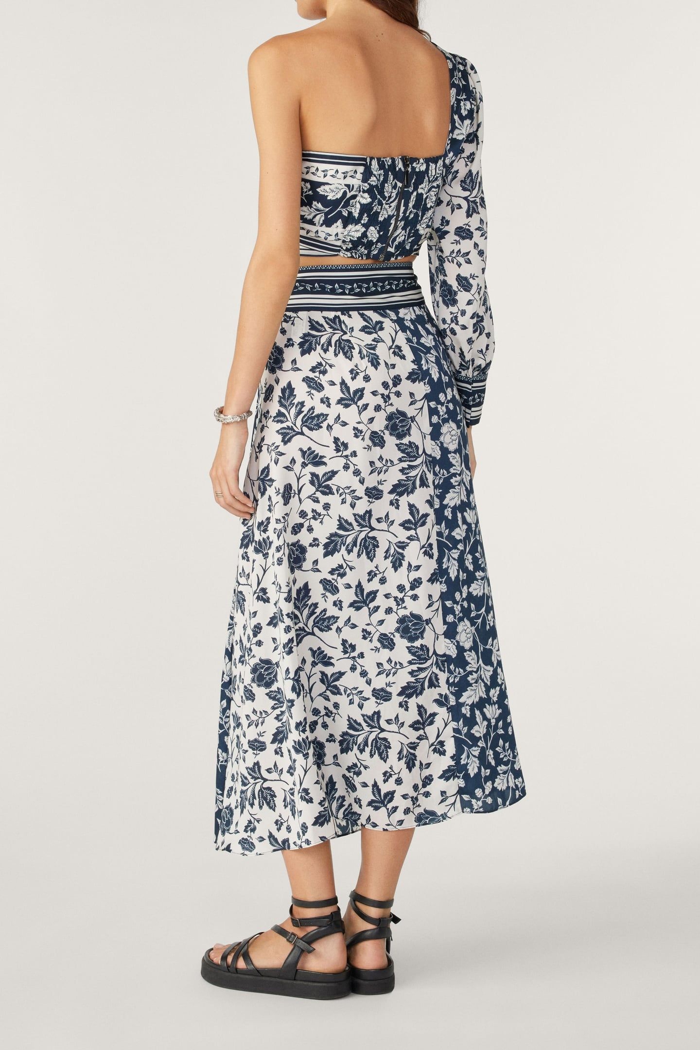 MID-LENGTH SKIRT ENCRE 2