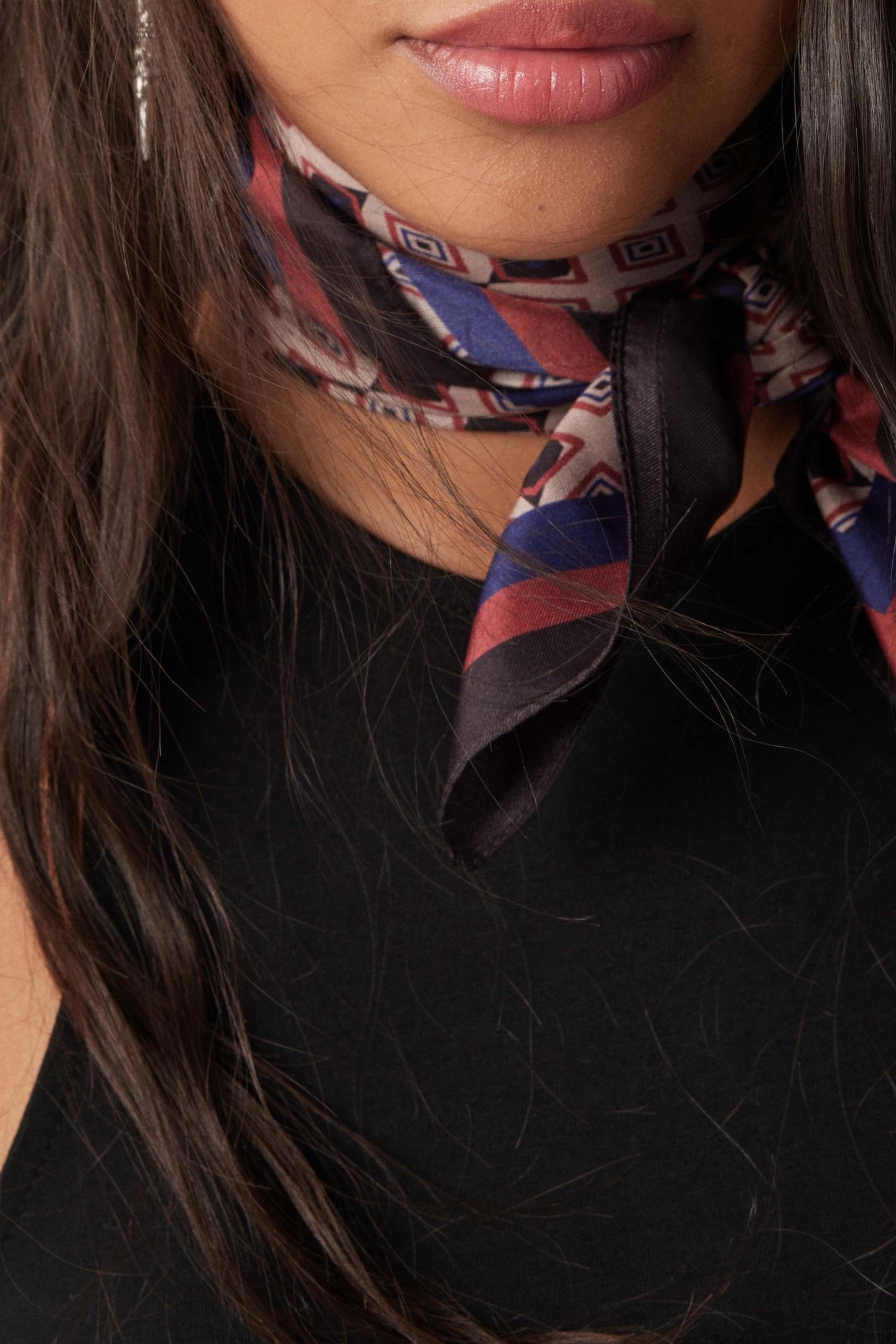SCARF RAISIN 1