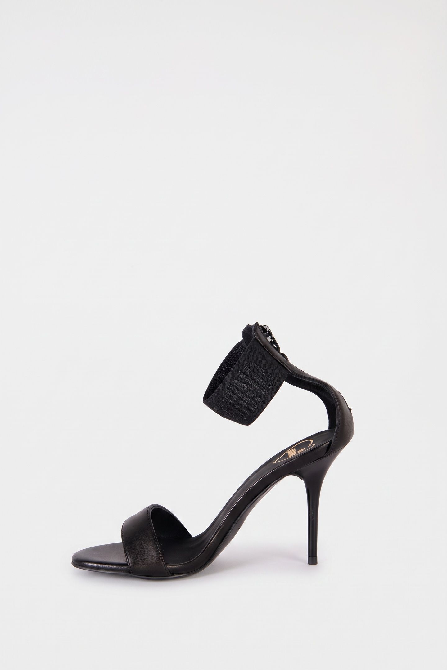 SANDALS BLACK 4