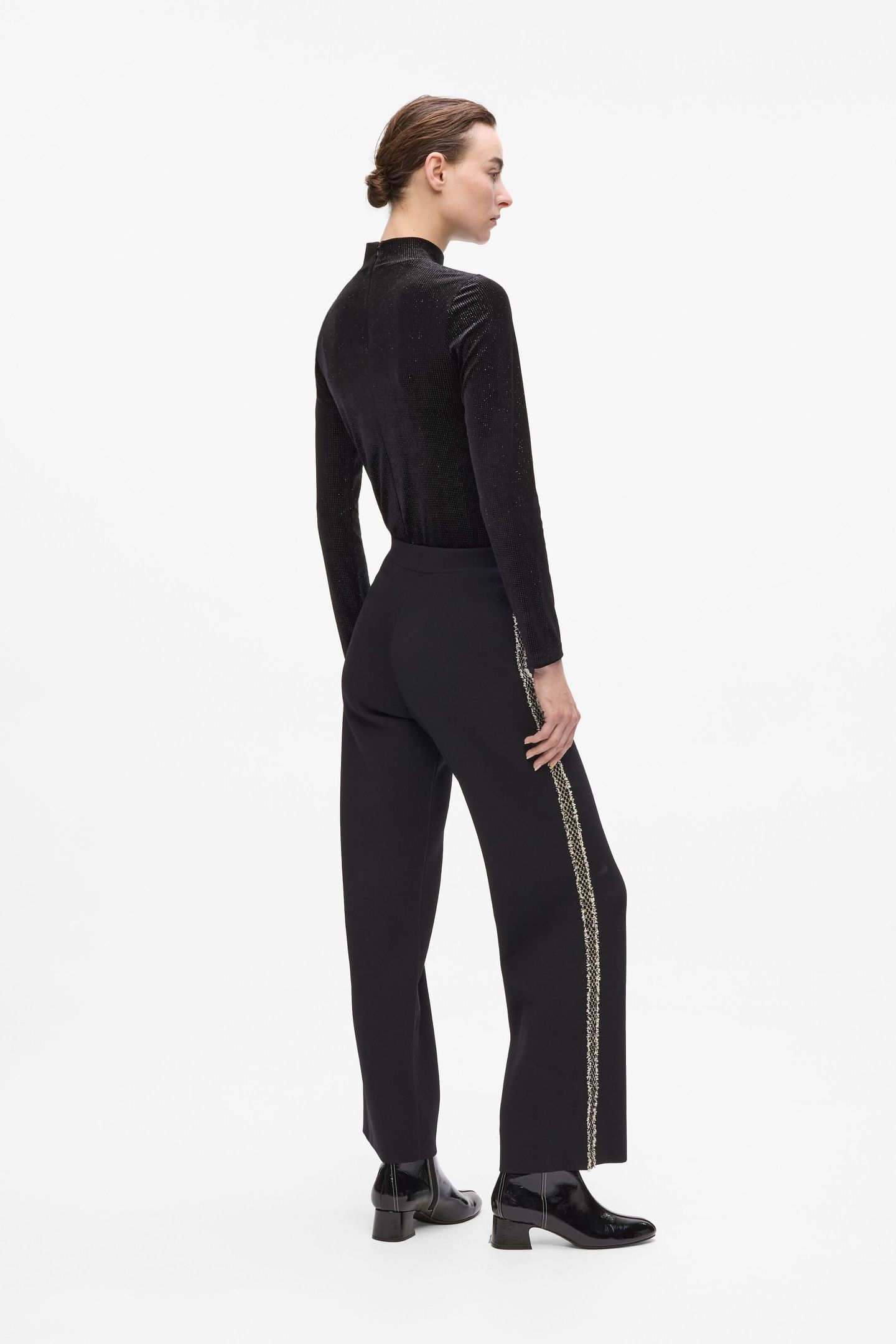 BOUCLE DETAIL KNIT PANTS BLACK 2