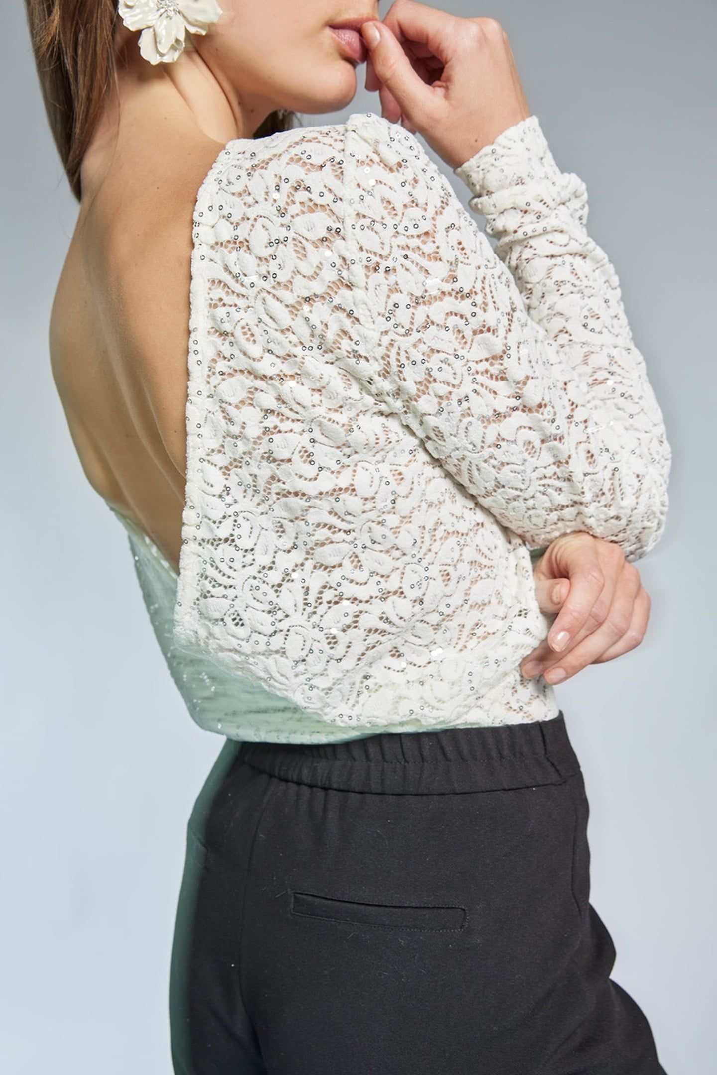TIANA TOP OFF-WHITE 2