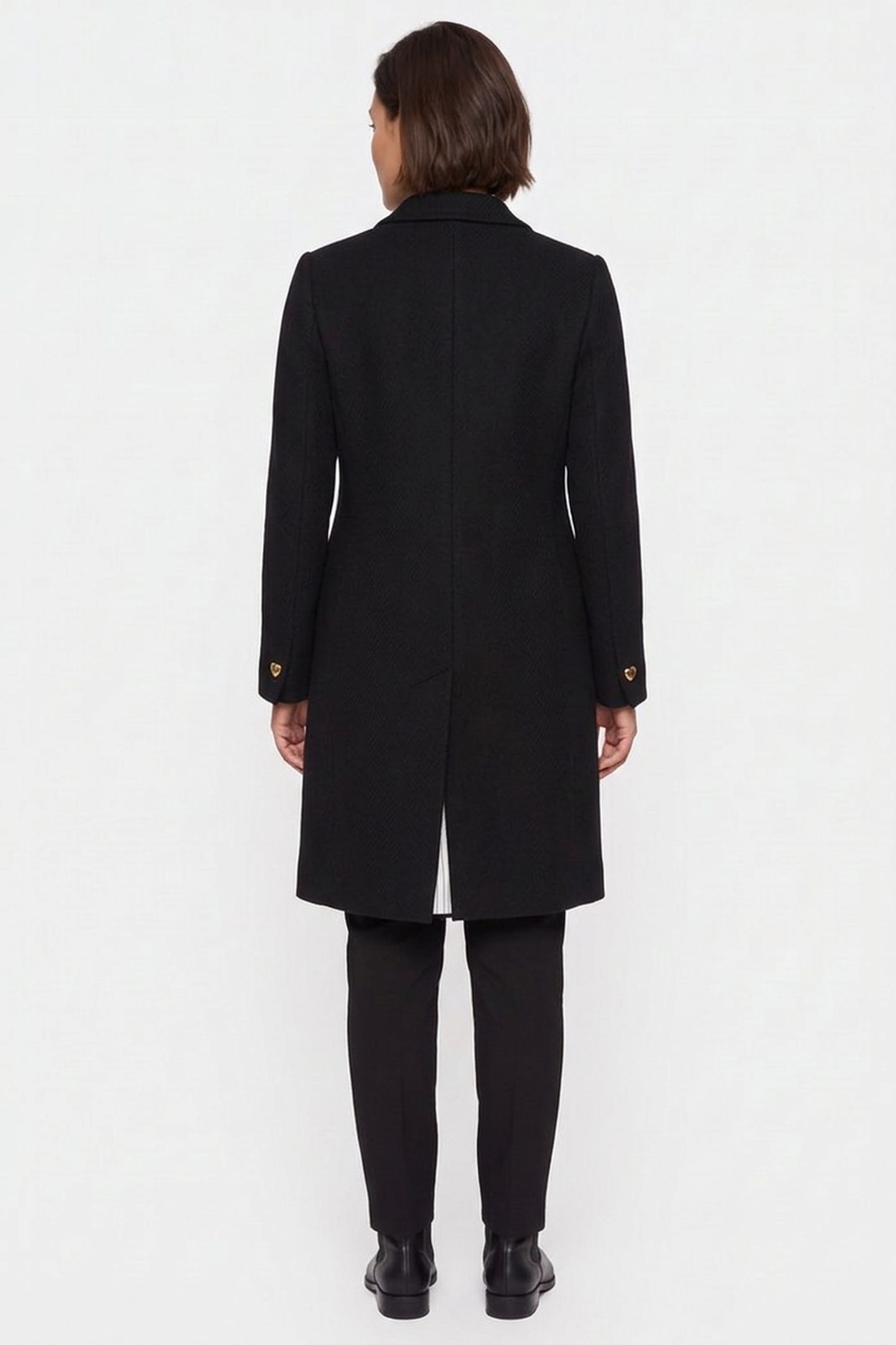 OUTERWEAR BLACK 2