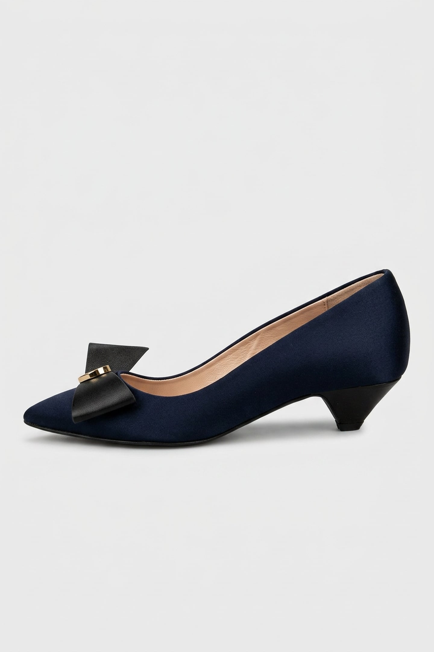 PUMP BLACK 4