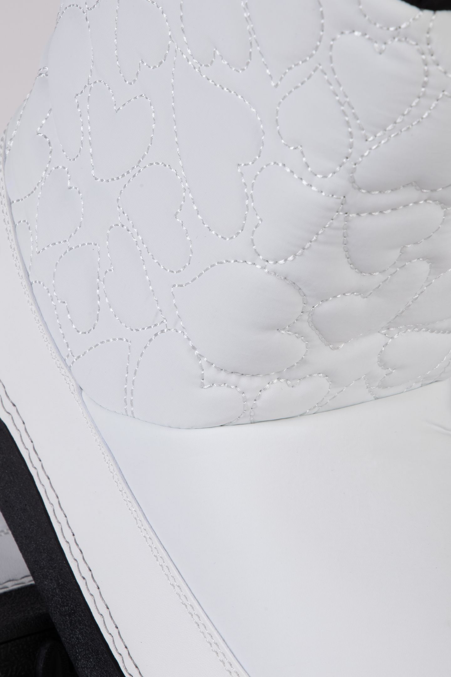 WINTER-BOOTS WHITE 2