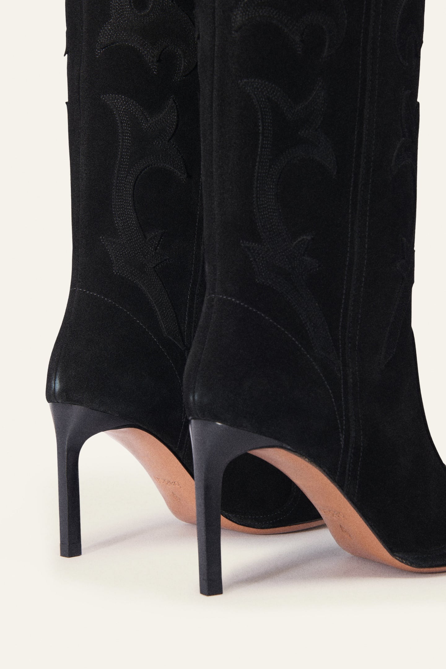 BOOTS BLACK 4