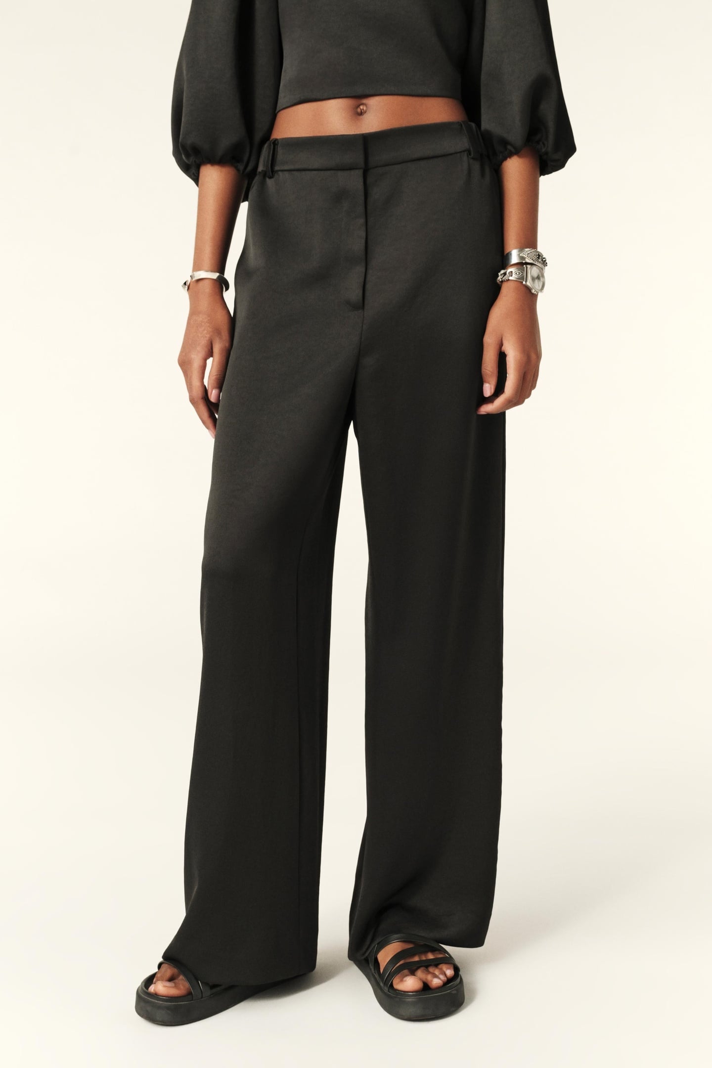 WIDE TROUSERS BLACK 2
