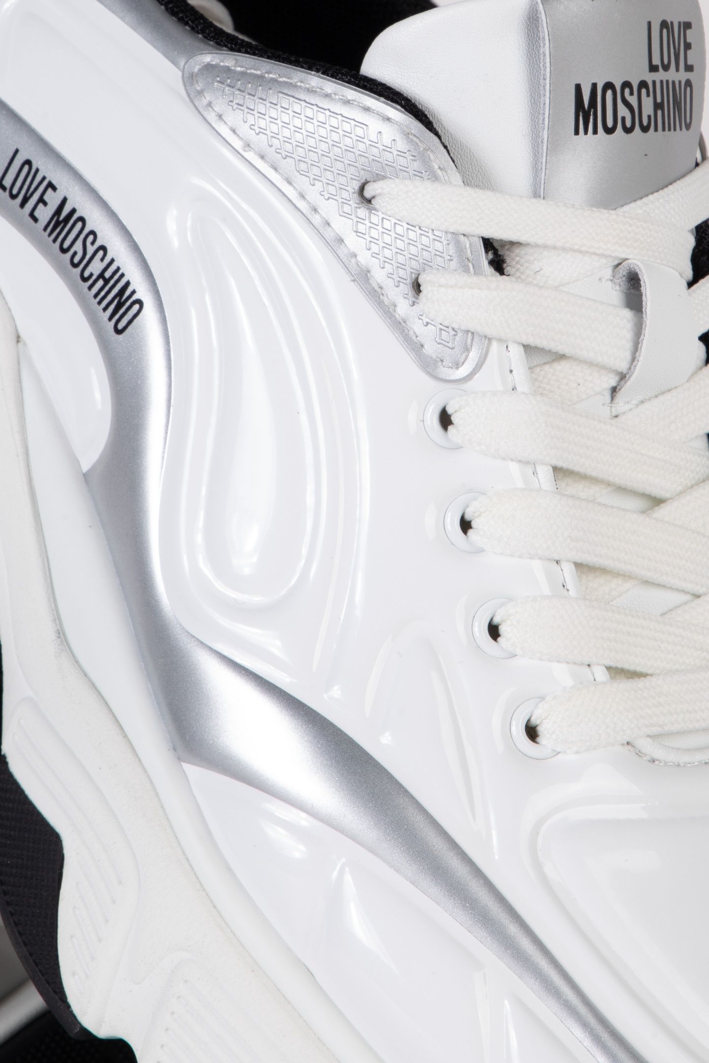 SNEAKERS WHITE 2
