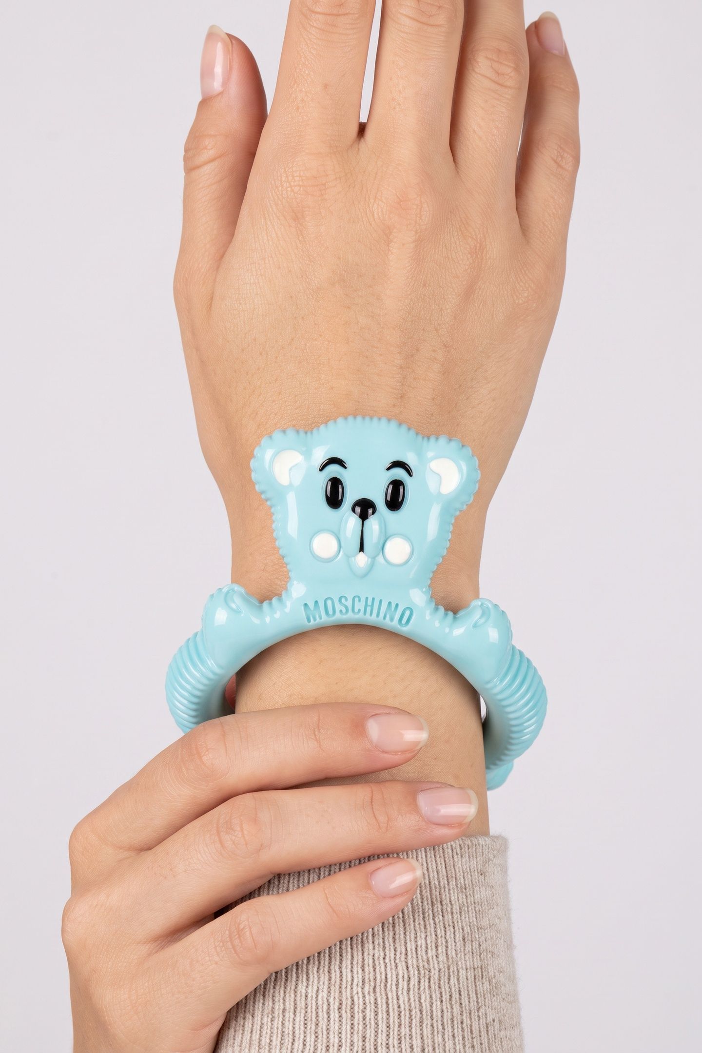 BLUE BRACELET IN RESIN BLUE 3