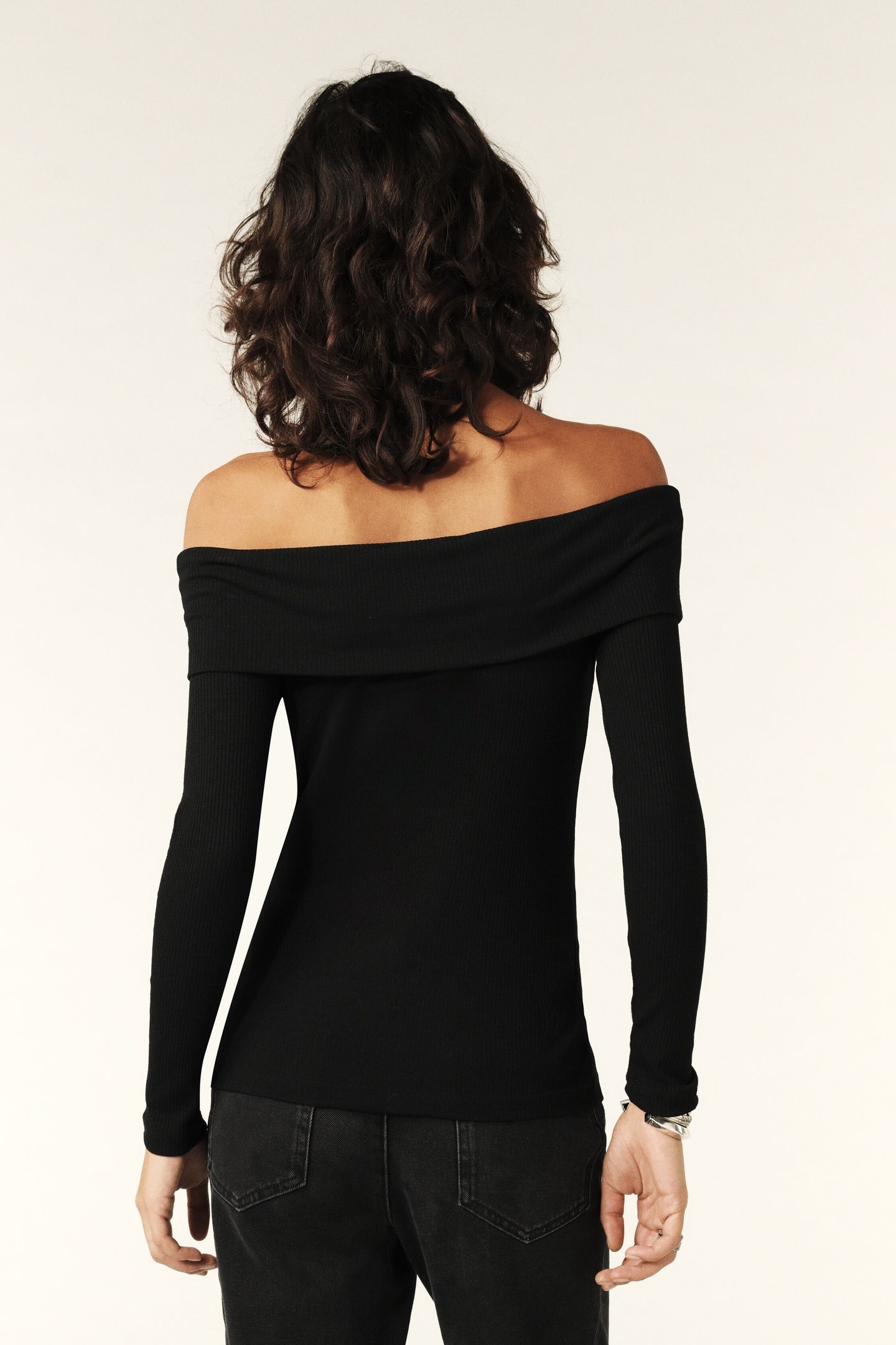 LONG SLEEVES TEE BLACK 2