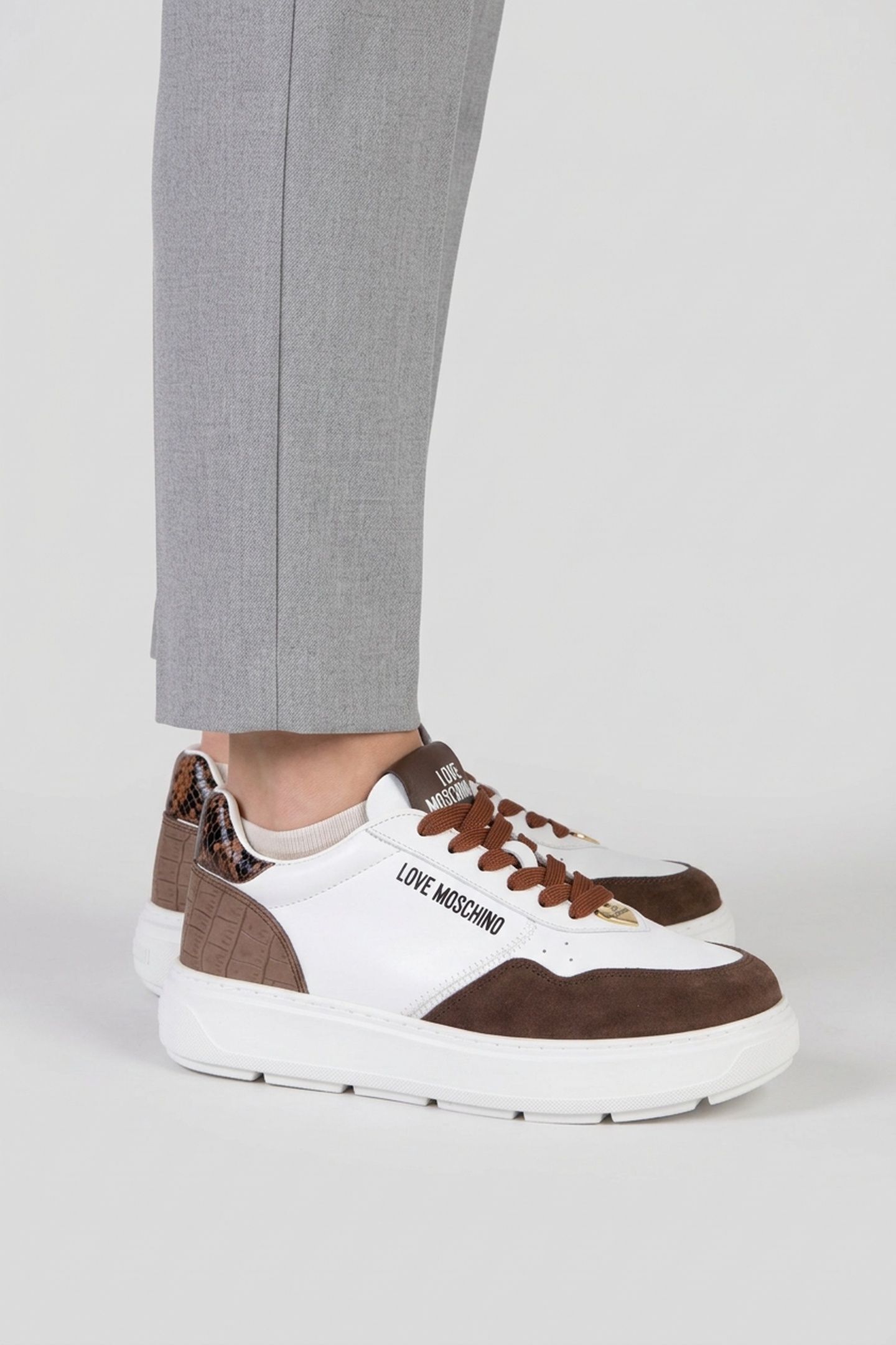 SNEAKERS WHITE 2