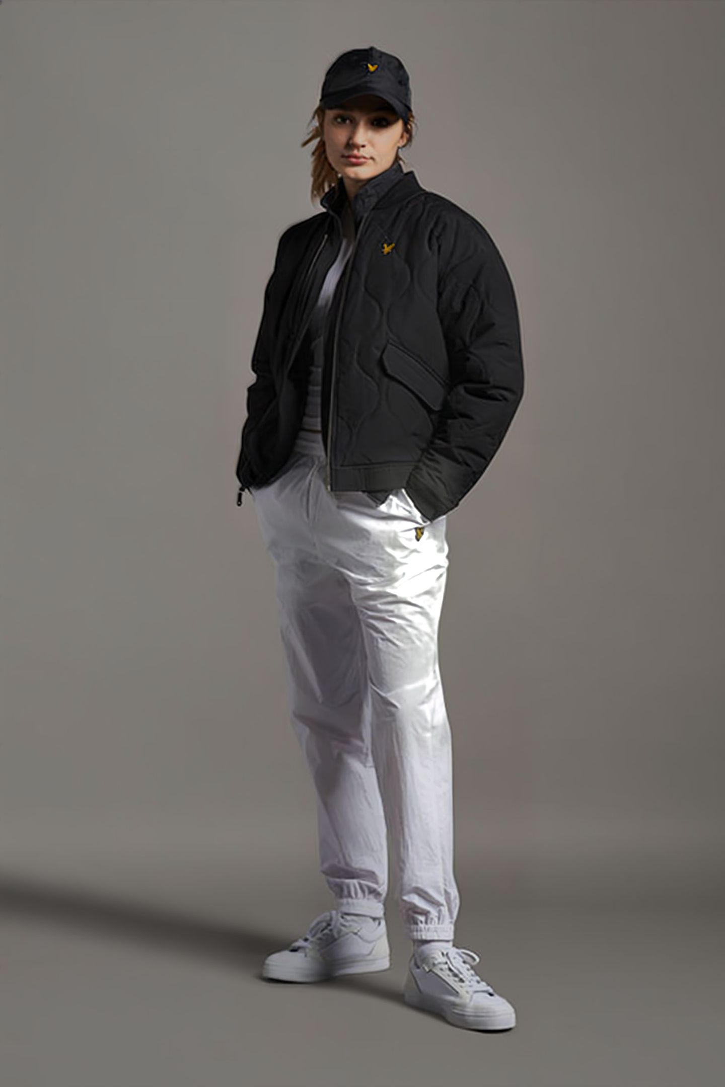TRACKPANT WHITE 4
