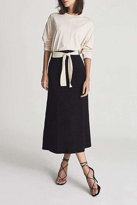 LYLA MIDI SKIRT 3