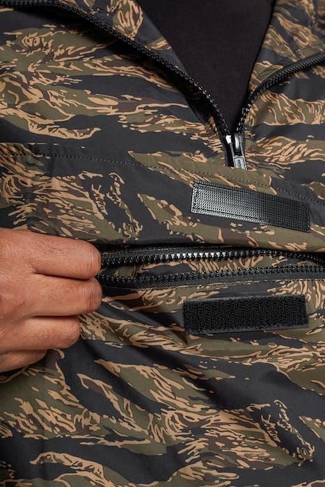 TIGER CAMO PULL OVER WOOD CAMO 9
