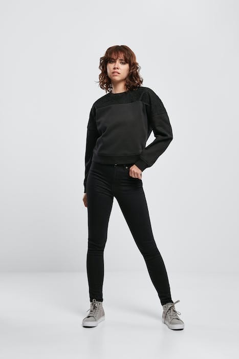 LADIES SHORT OVERSIZED LACE INSET CREW BLACK 4