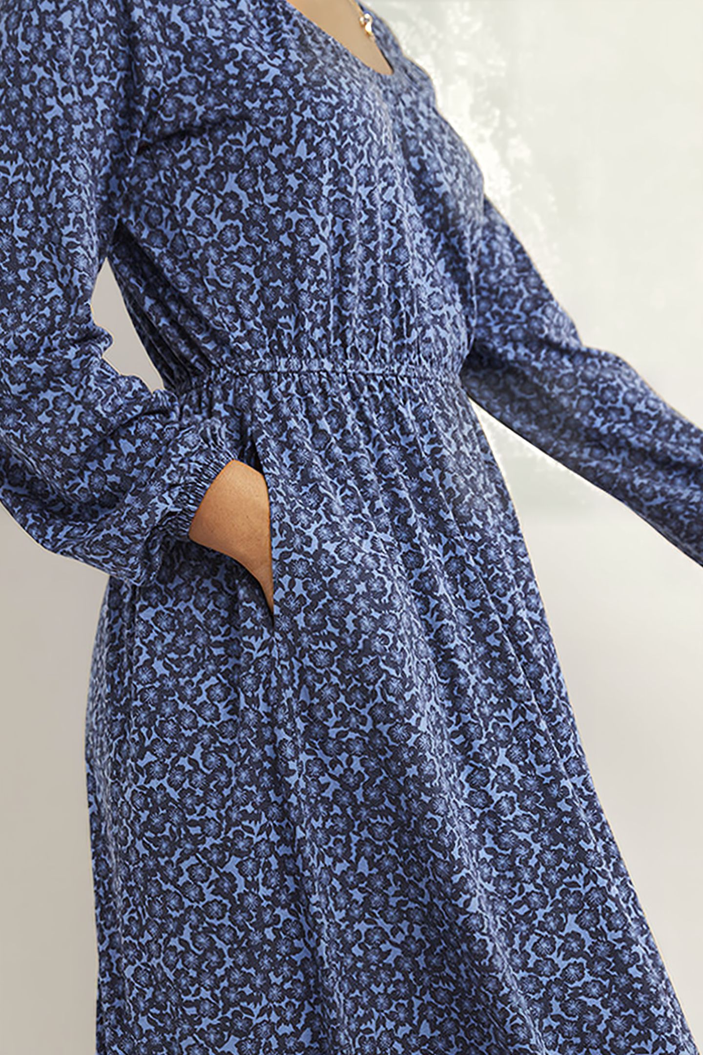 SCOOP NECK JERSEY MIDI DRESS LBL 4