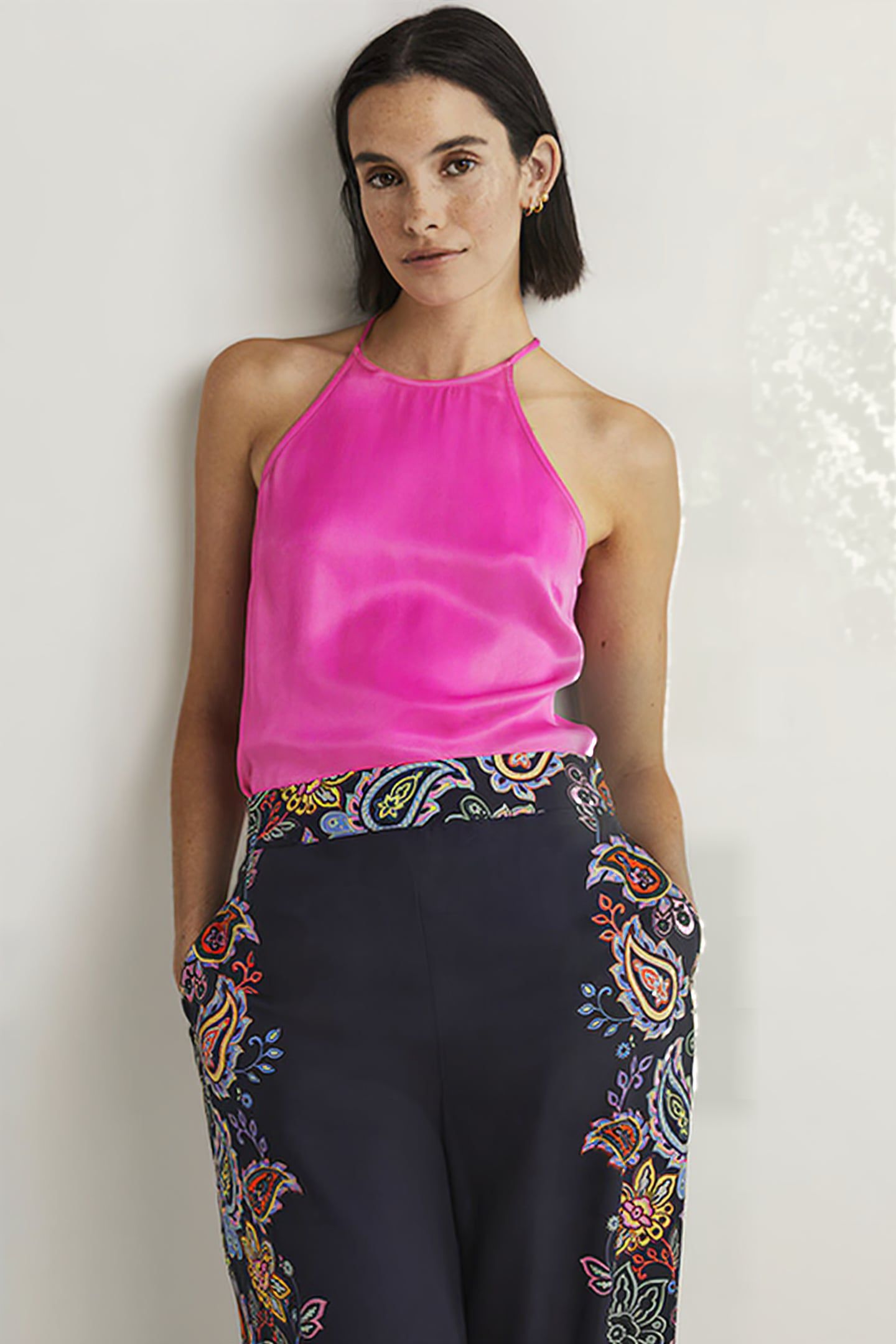 STRAPPY HALTERNECK SATIN TOP DPK 1