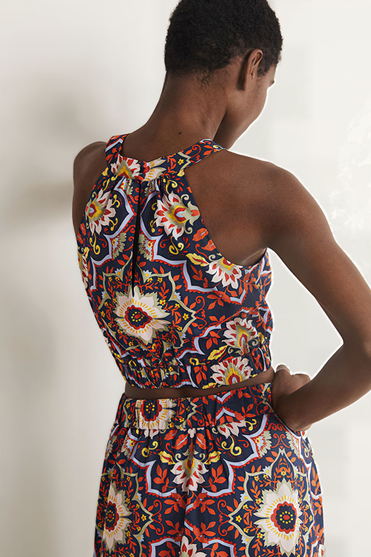 JESSICA HALTERNECK CO-ORD TOP NVY 2