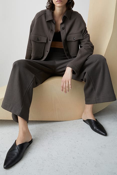 WOMEN MULE BLACK 2