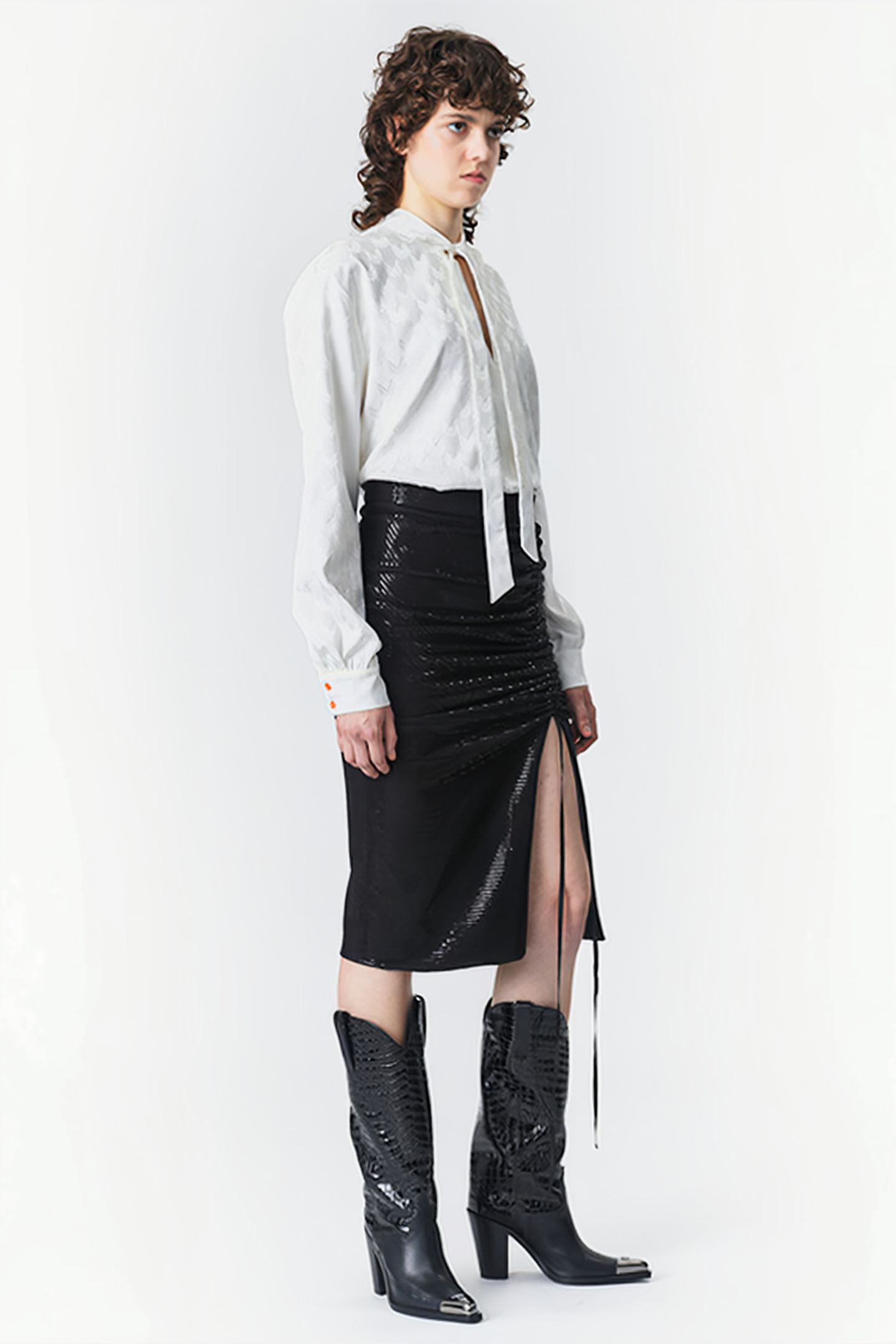 SEQUIN GATHERED SKIRT BLACK 3