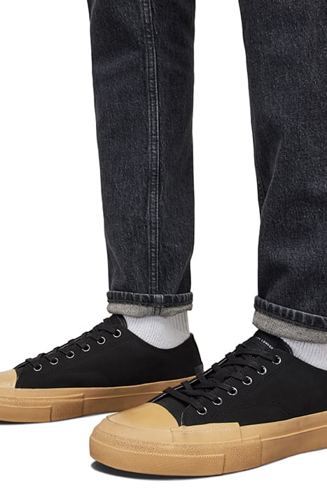 REDD LOW TOP BLACK 2