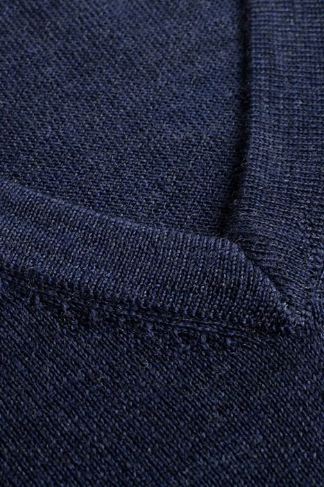 BLUE V-NECK 4