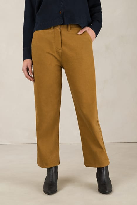 DARIA CROPPED PEANUT 1