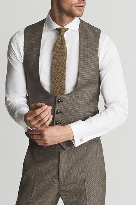 DOME WAISTCOAT — HORSEHOE FORMATION 1