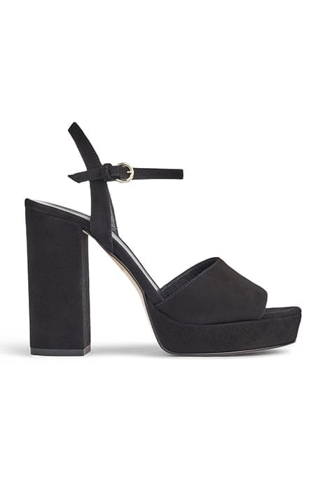 OLA BLACK 1