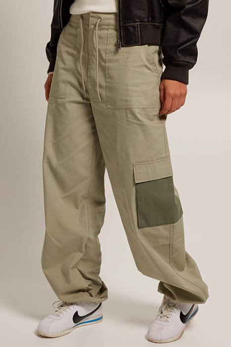 PEPPE LIGHT KHAKI 1