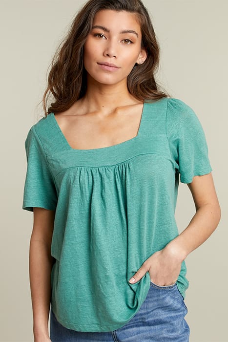 GREEN SQUARE NECK T-SHIRT 4