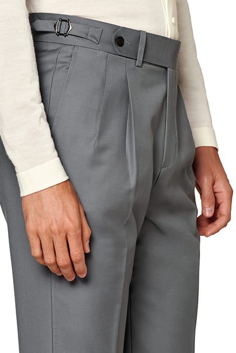 SUIT-D. GREY 10