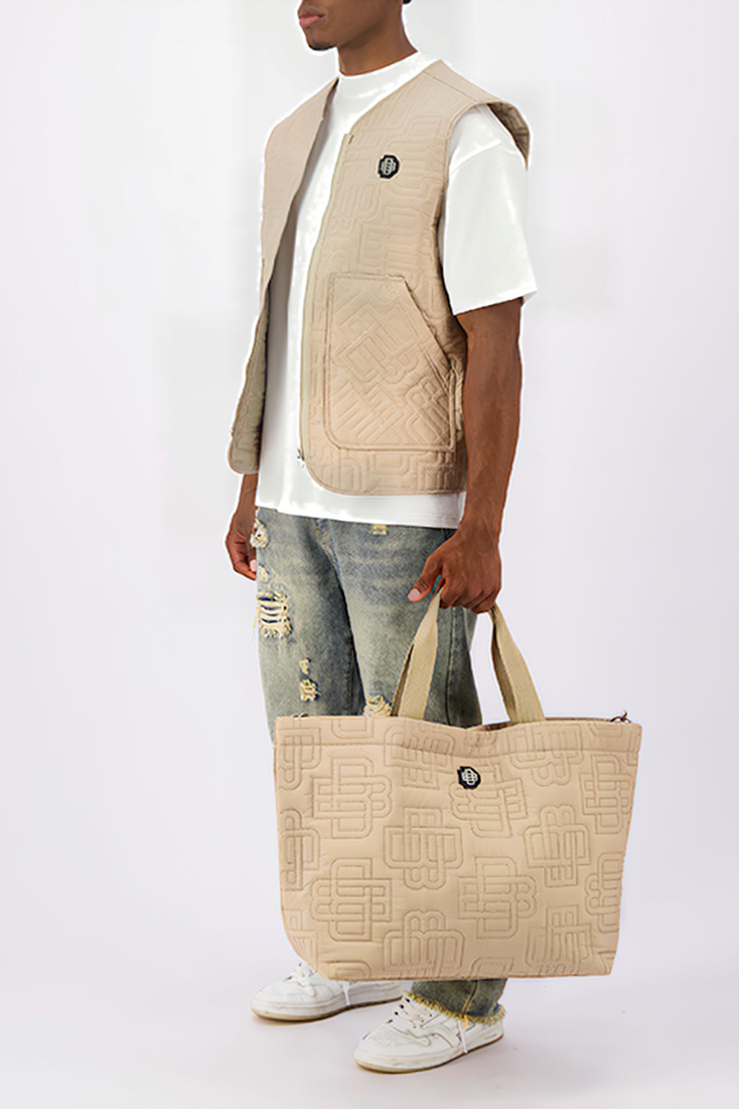 MONOGRAM QUILTED VEST BROWN 3