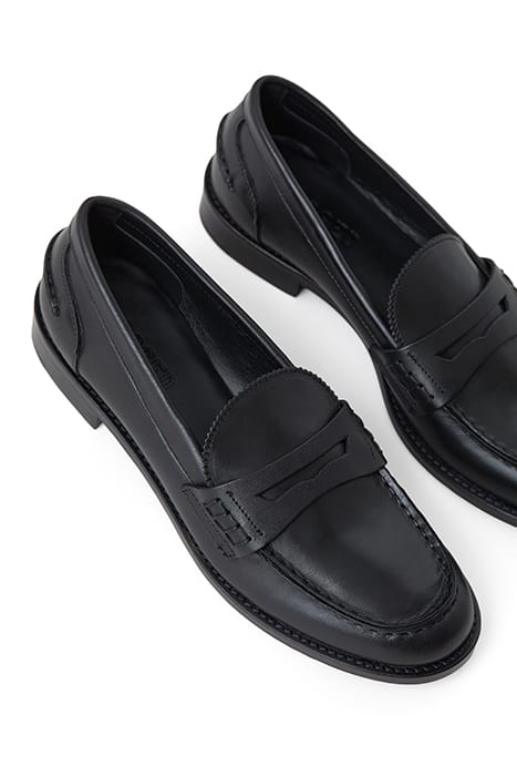 SHOES BLACK 6