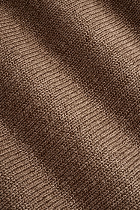 MID BROWN CREWNECK 9