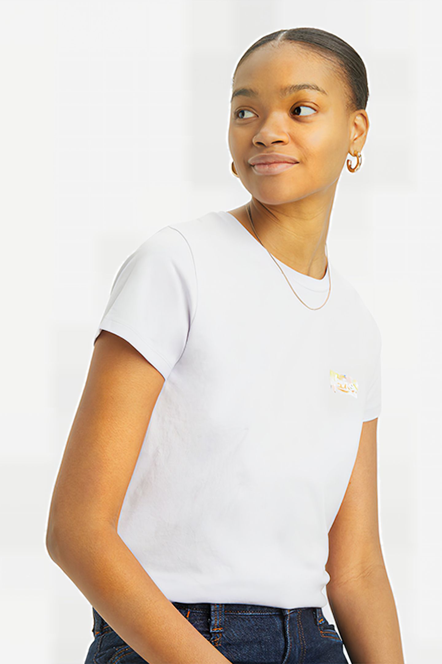 THE T-SHIRT WHITE 4
