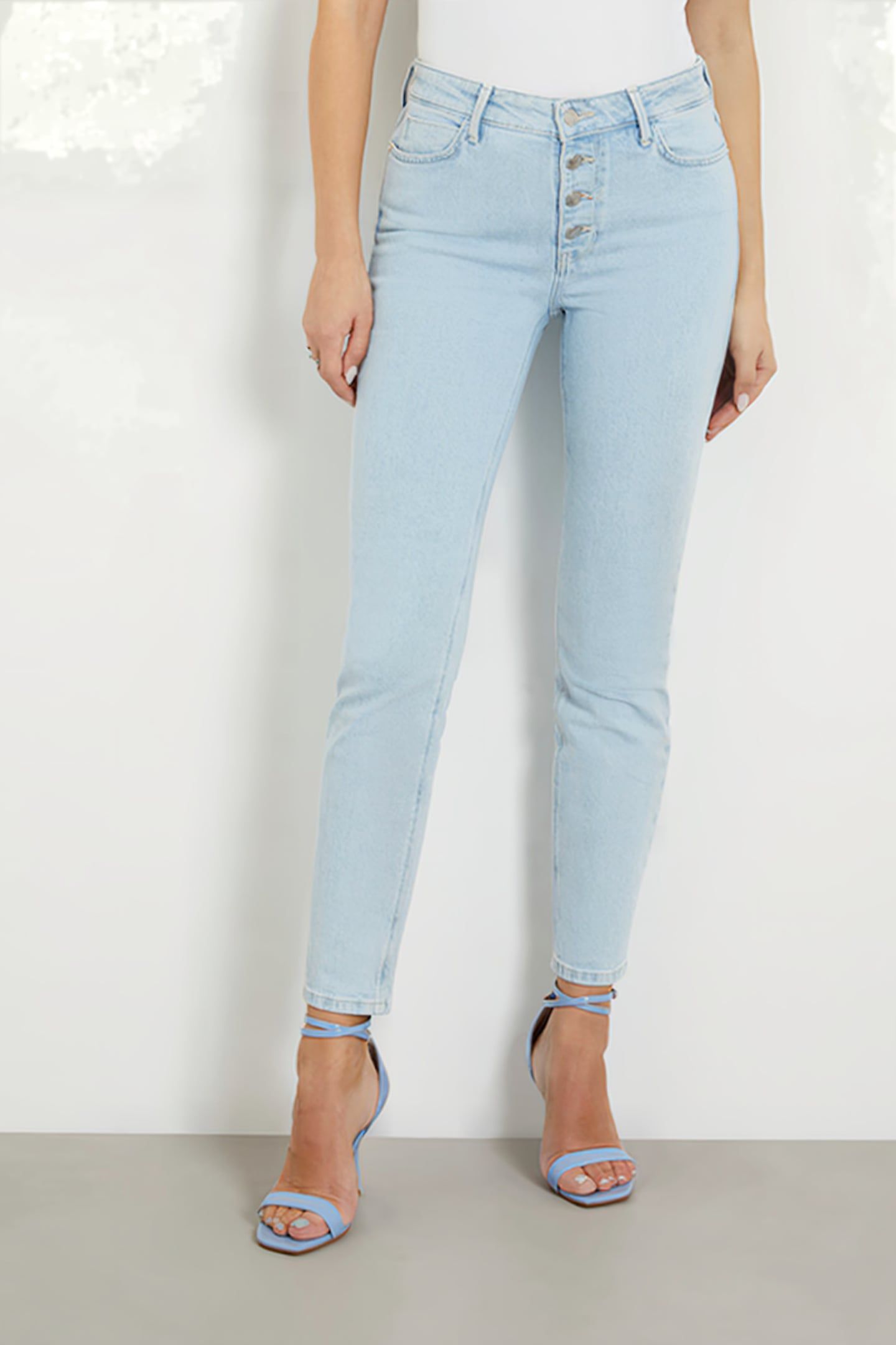 GUESS ECO 1981 EXPOSED BUTTON HIGH SURF 1