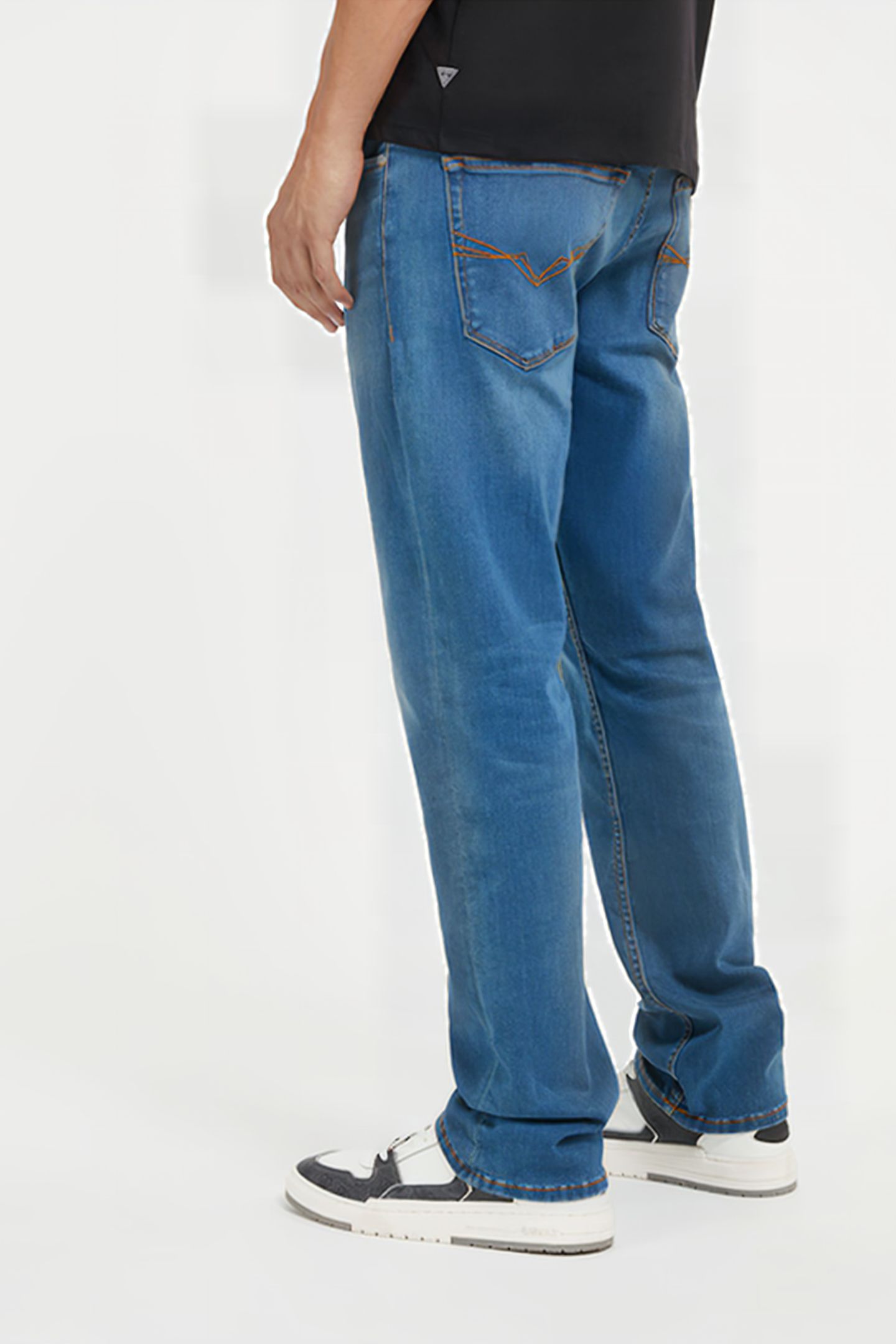 GUESS ECO REGULAR STRAIGHT CANAL 2