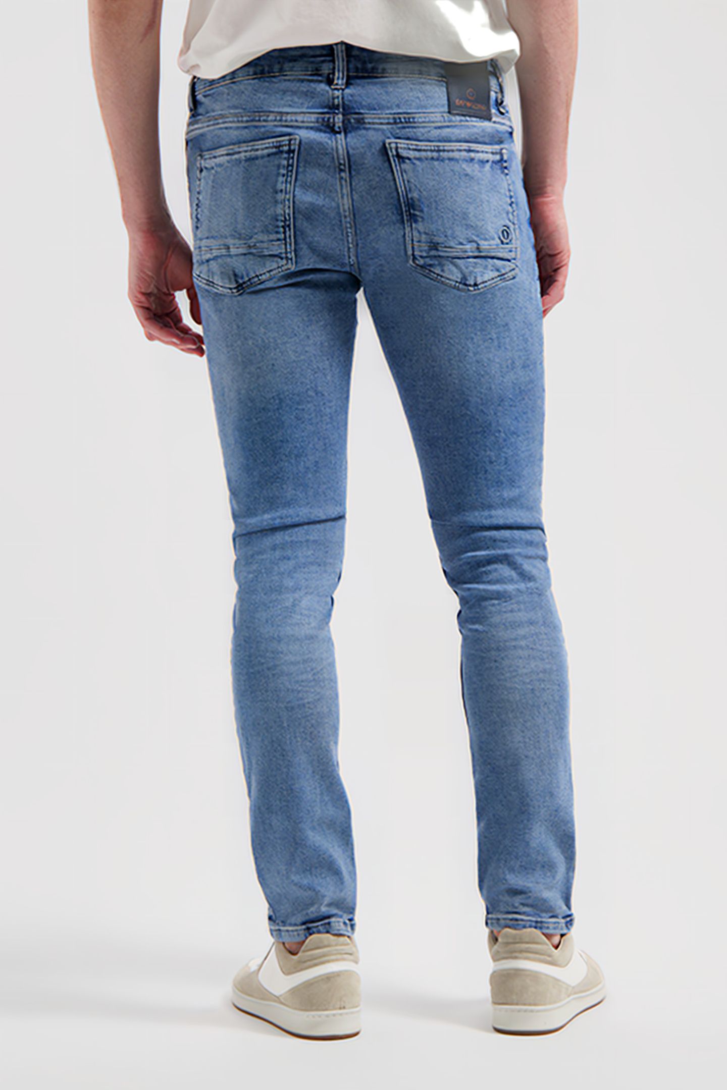 DS_MR E. BEVERLY HILLS BLUE 2