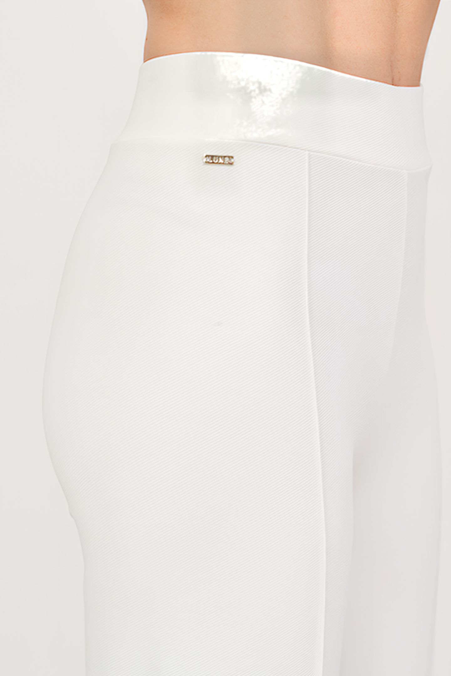 FOREST ESSENTIEL FLARED PANTS MARSHMELLOW 3