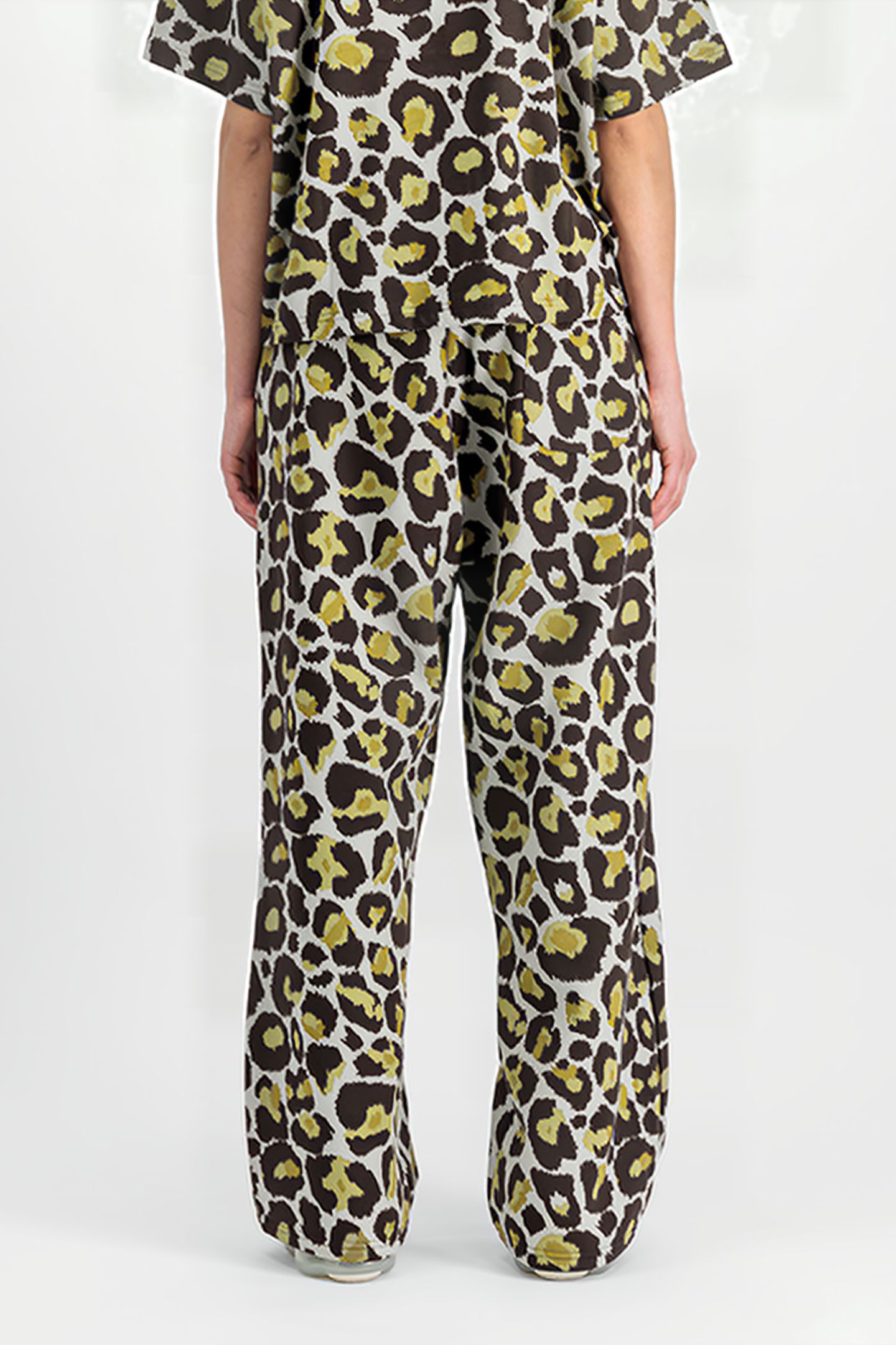 LOGO JOGGER CAMO OLIVE LEO CAMO 2
