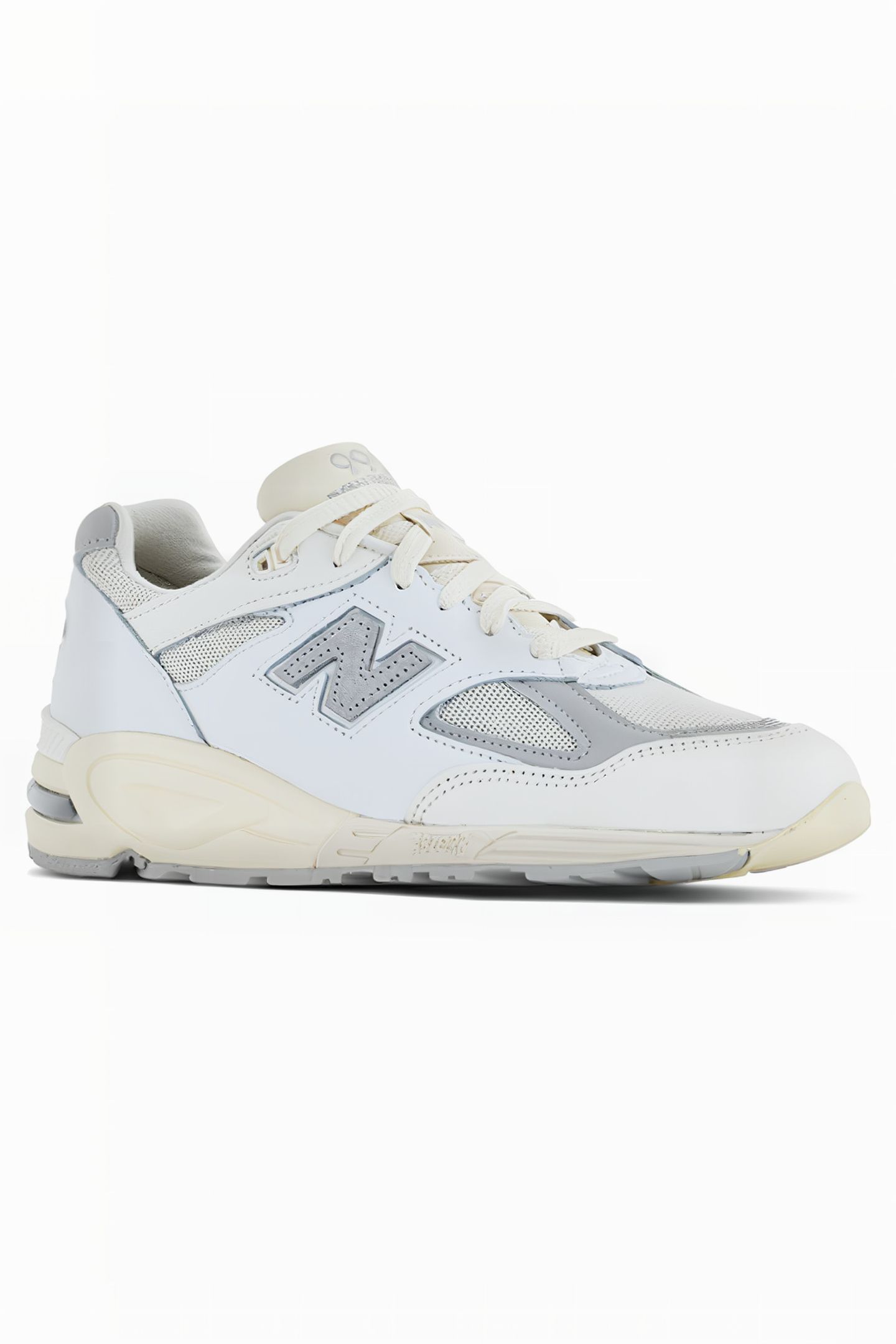 M990TC2 MADE IN USA SNEAKERS IN SEA SALT 7