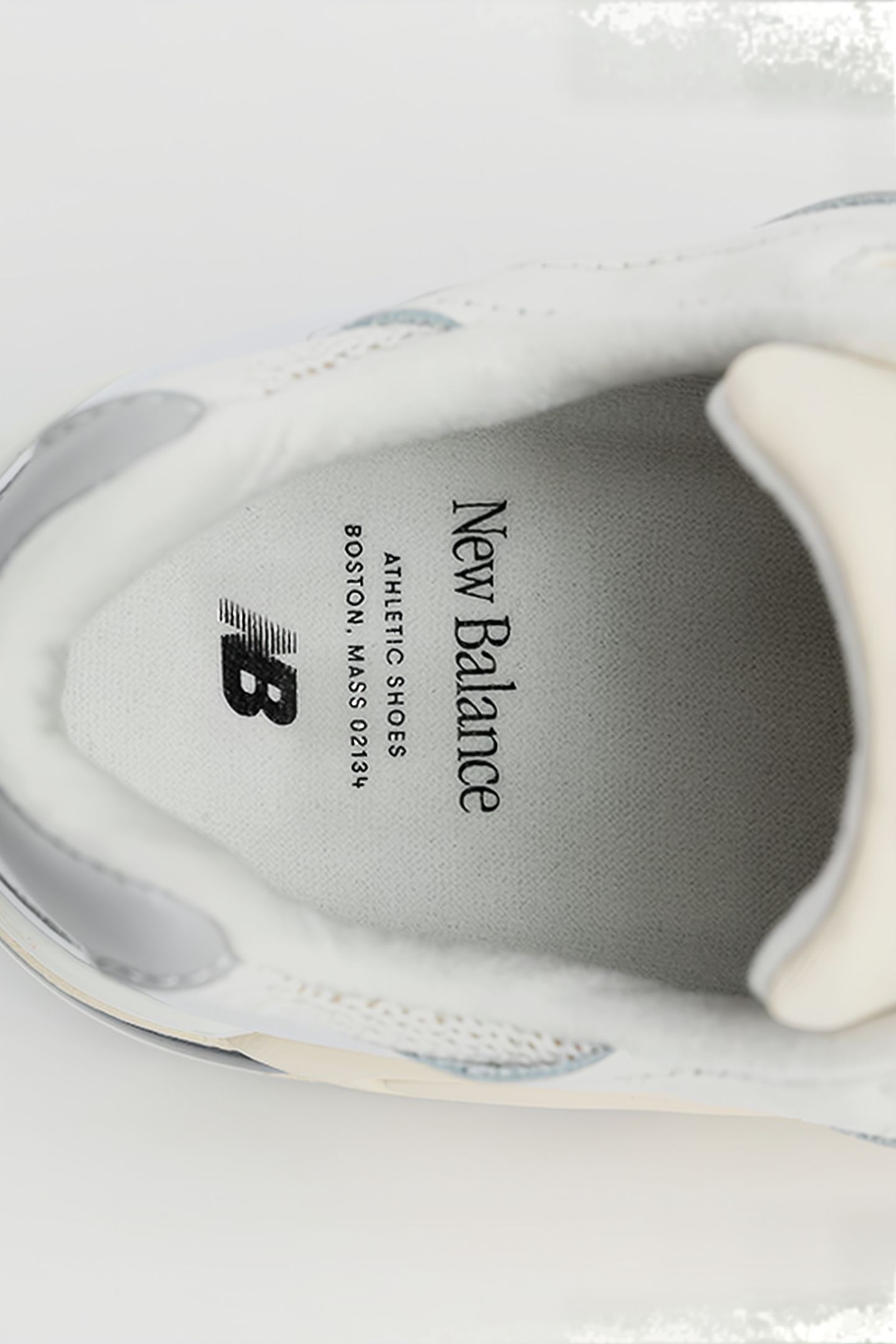 M990TC2 MADE IN USA SNEAKERS IN SEA SALT 9
