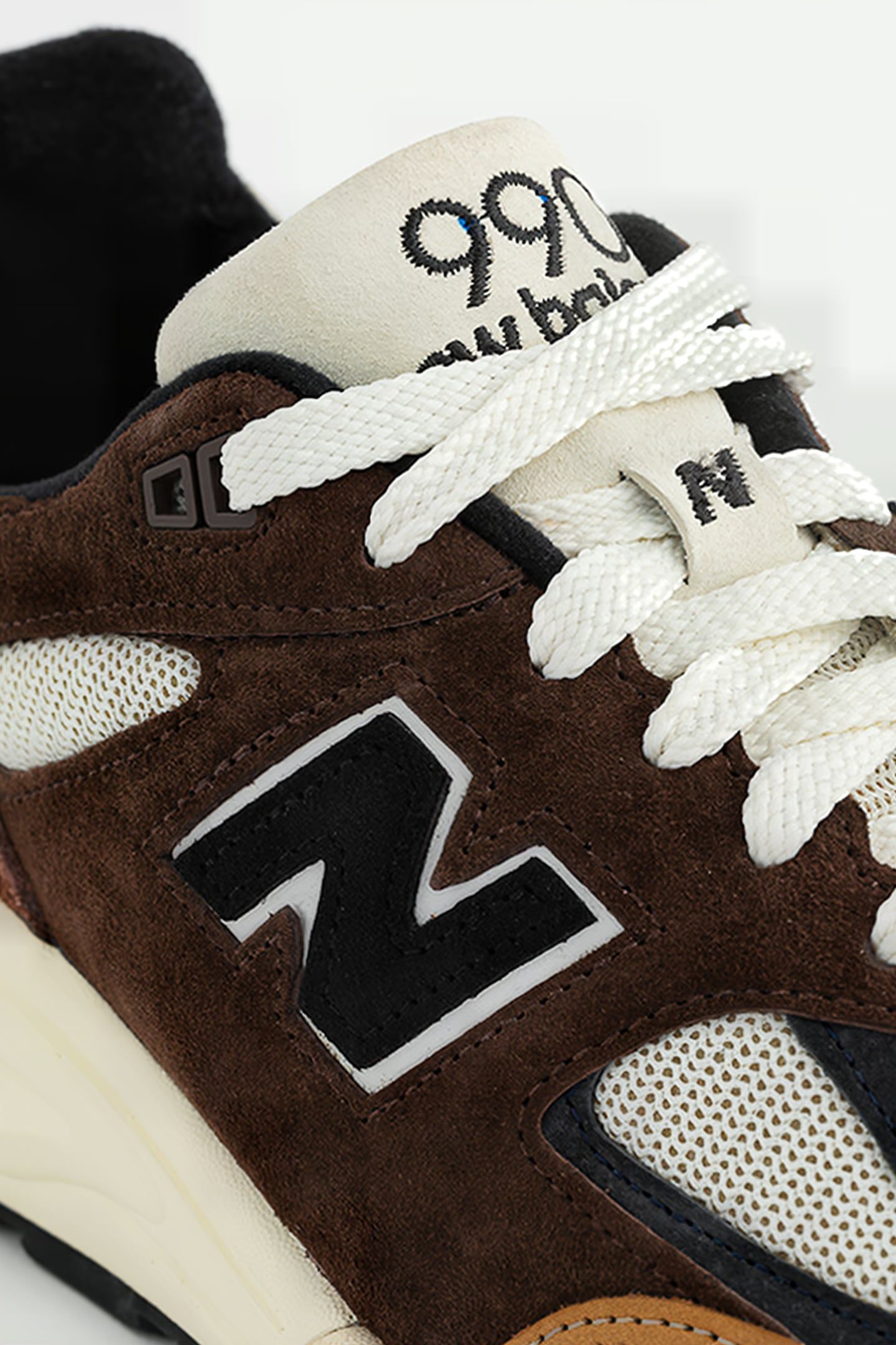 M990BB2MADE IN USA  SNEAKERS IN BROWN 7