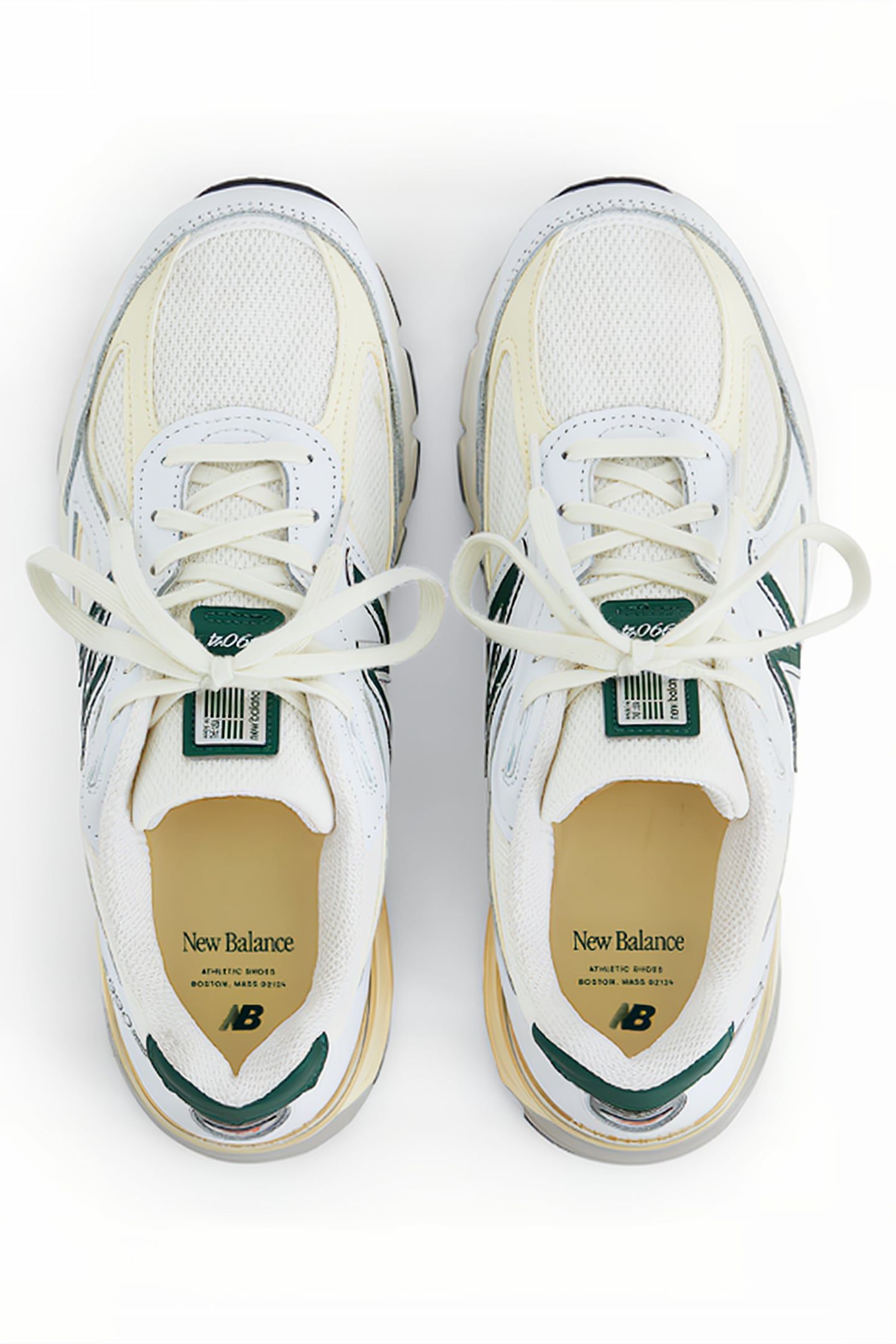 U990TC4 MADE IN USA SNEAKERS IN CALCIUM 3