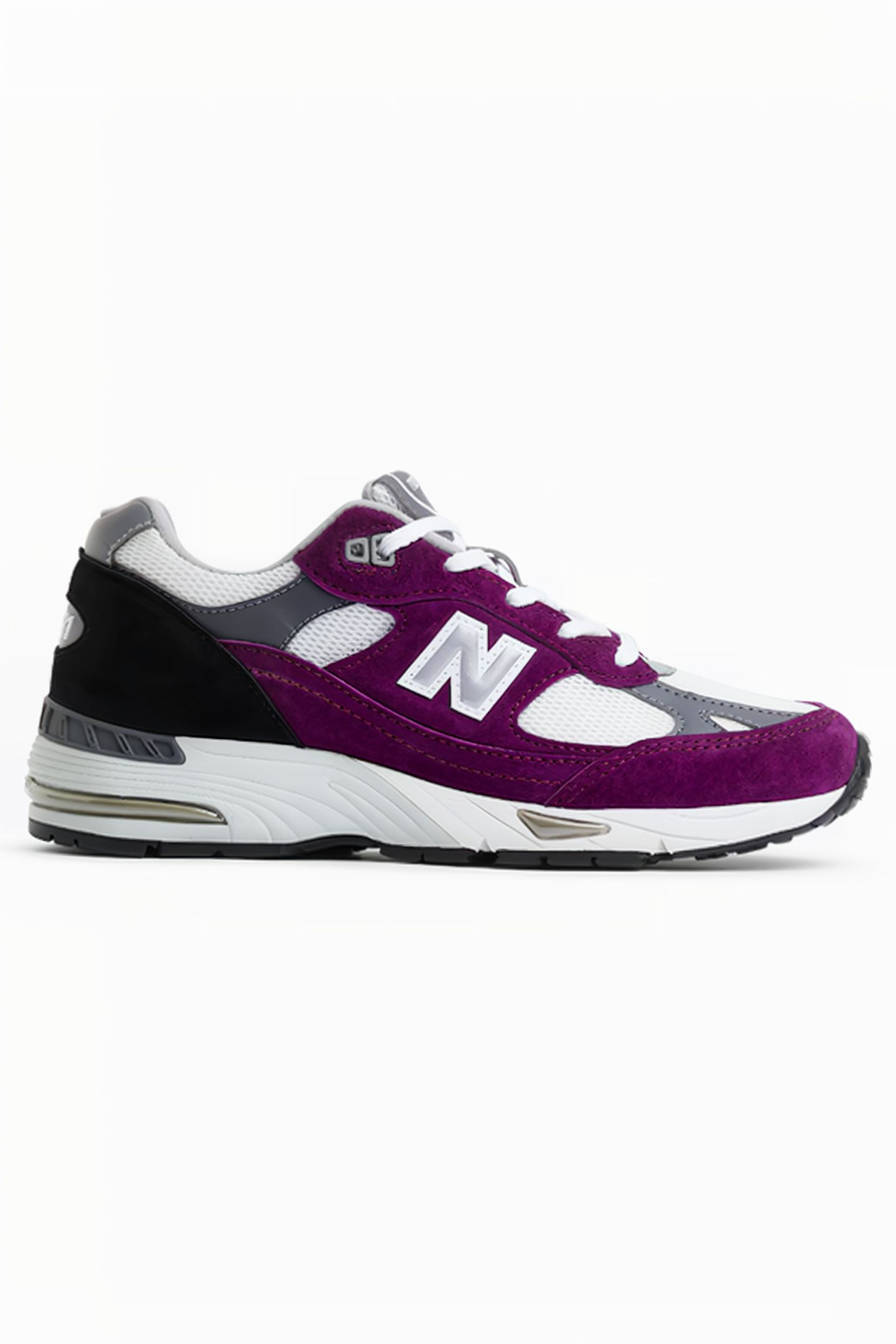 W991PUK MADE IN UK SNEAKERS IN GRAPE JUICE 1