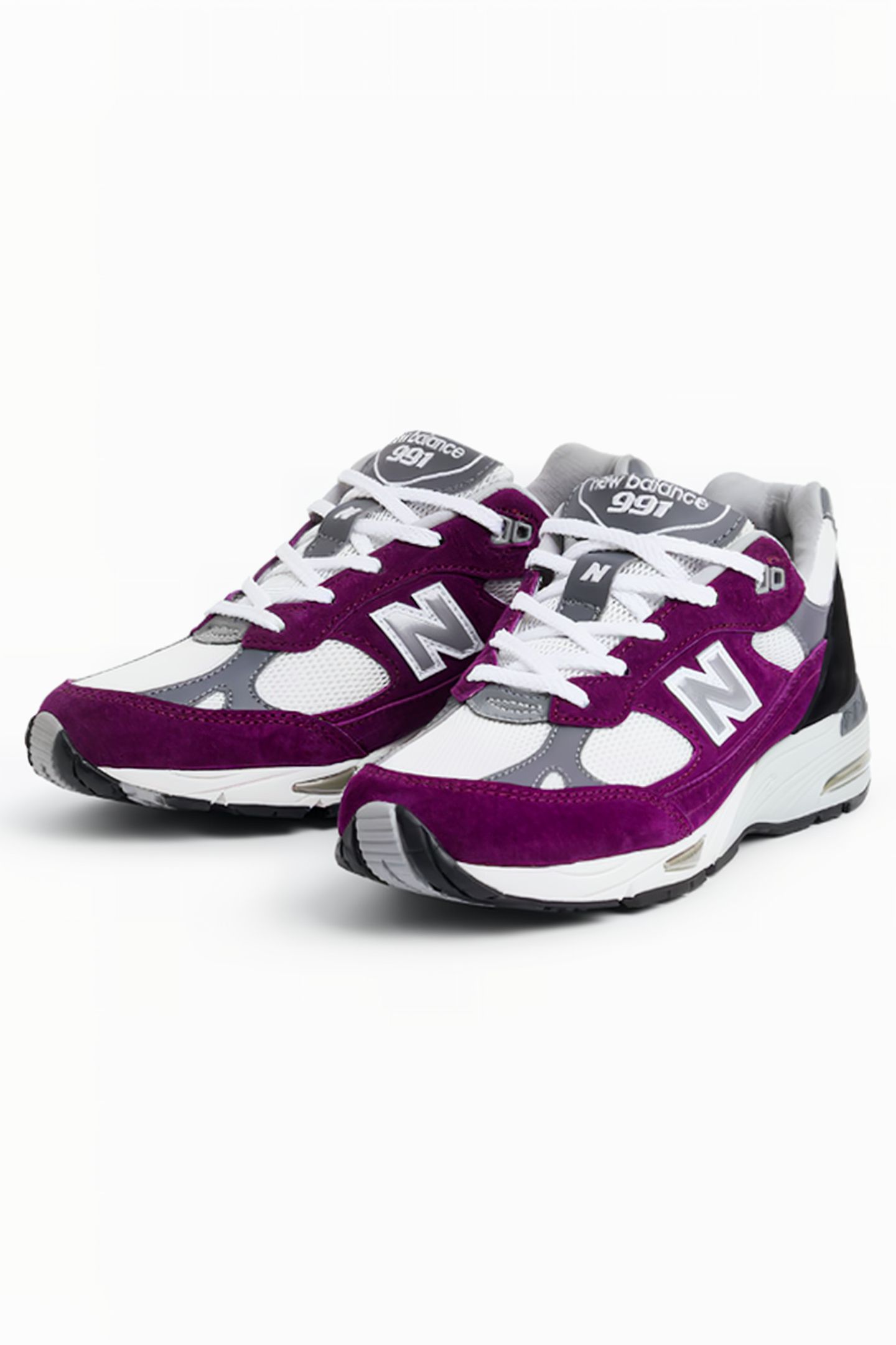 W991PUK MADE IN UK SNEAKERS IN GRAPE JUICE 2