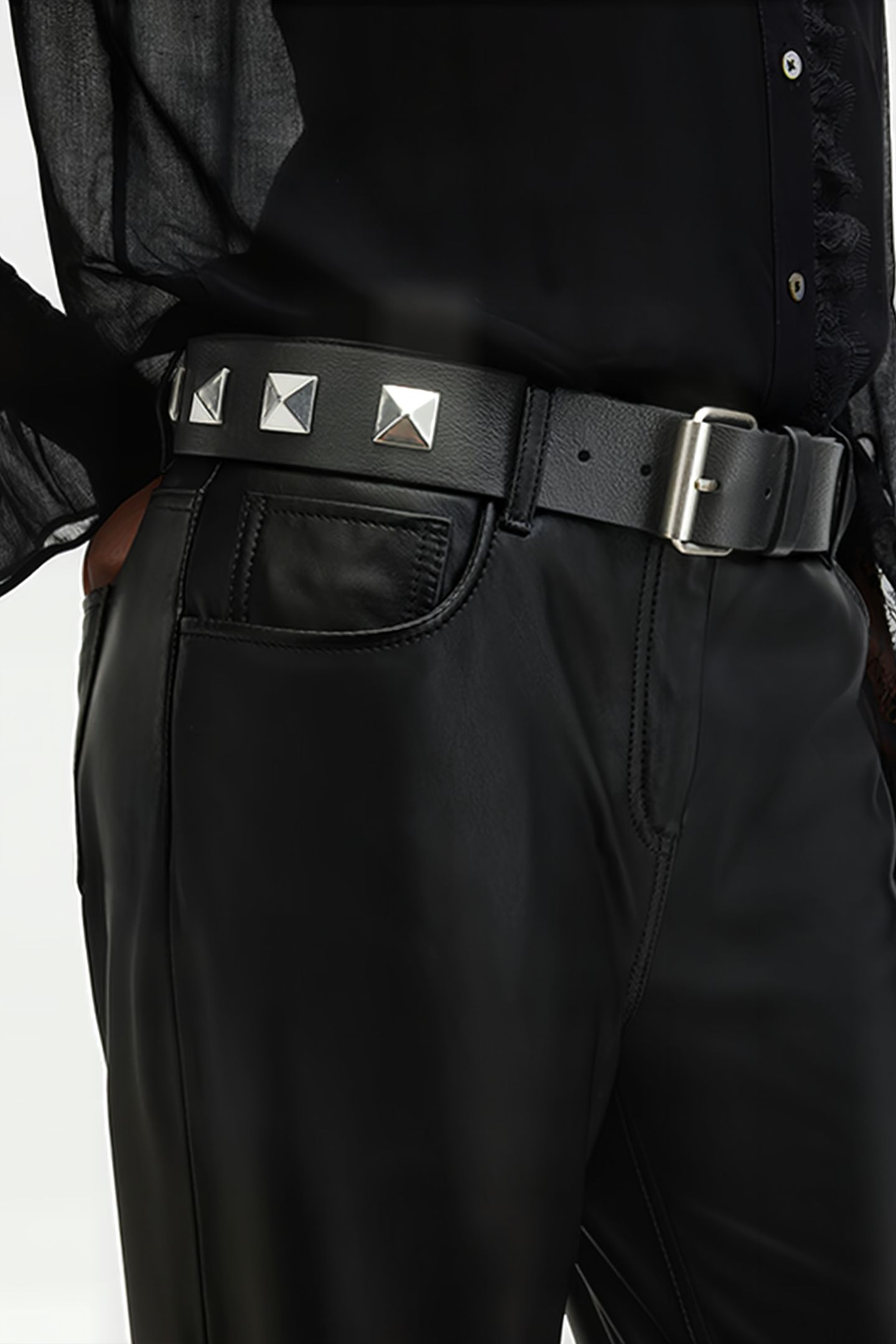 JOAN STUD BELT BLACK/ANTQ NICKEL 2