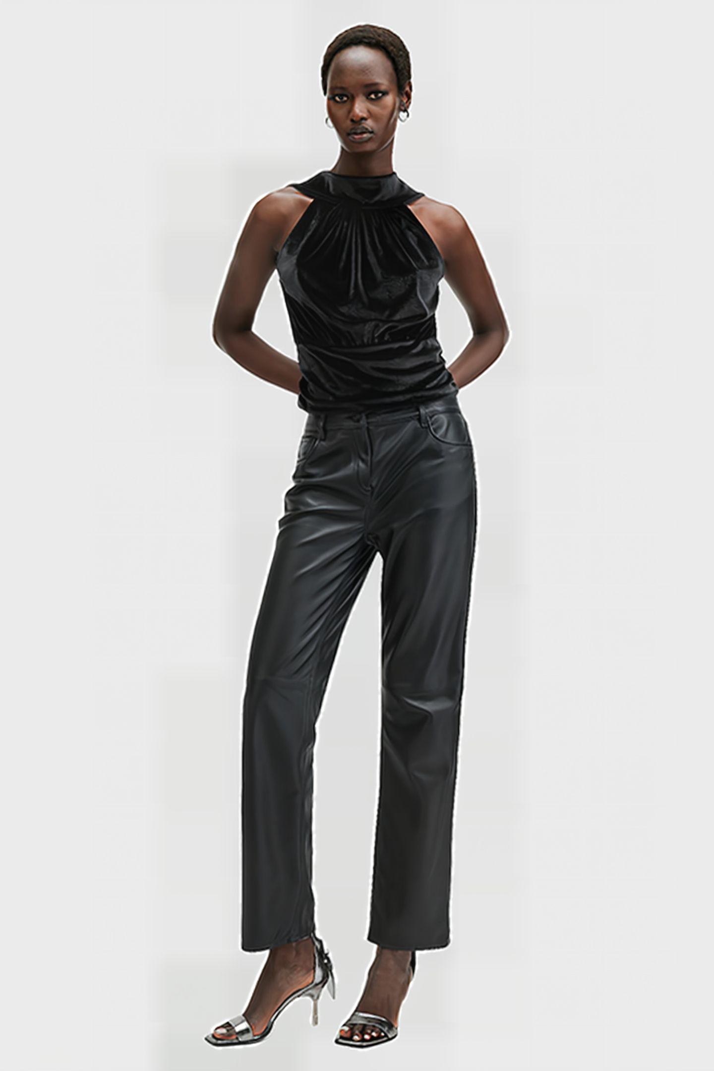 BELLATRIX VELVET TOP BLACK 3